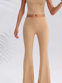 Conjunto Halter y Legging Acampanado – imagen 19